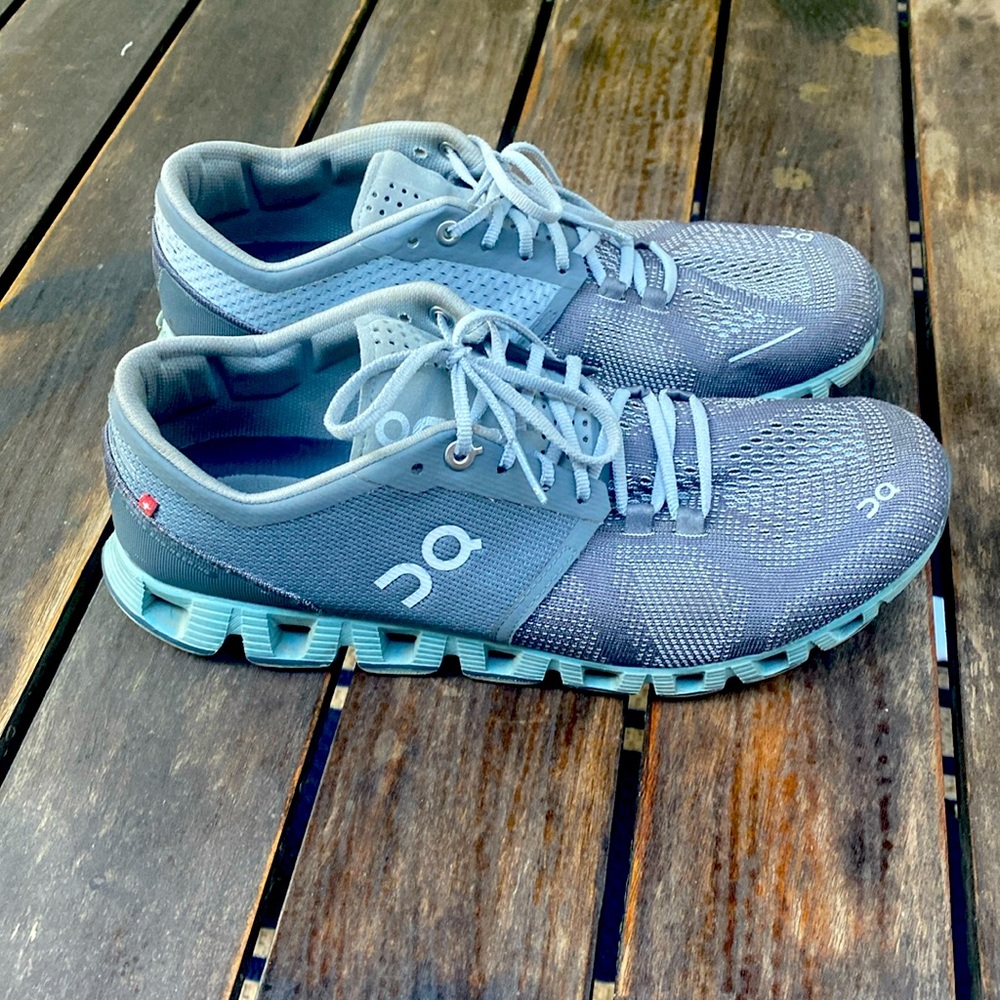 On Cloud Tec - image 1